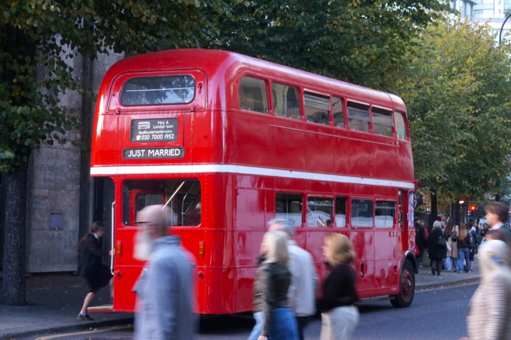двухэтажный автобус в Лондоне